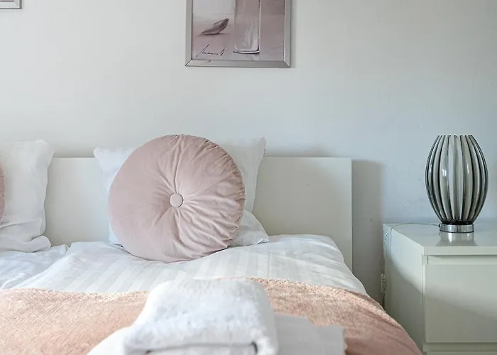 Rentplanet - Apartament Smolna